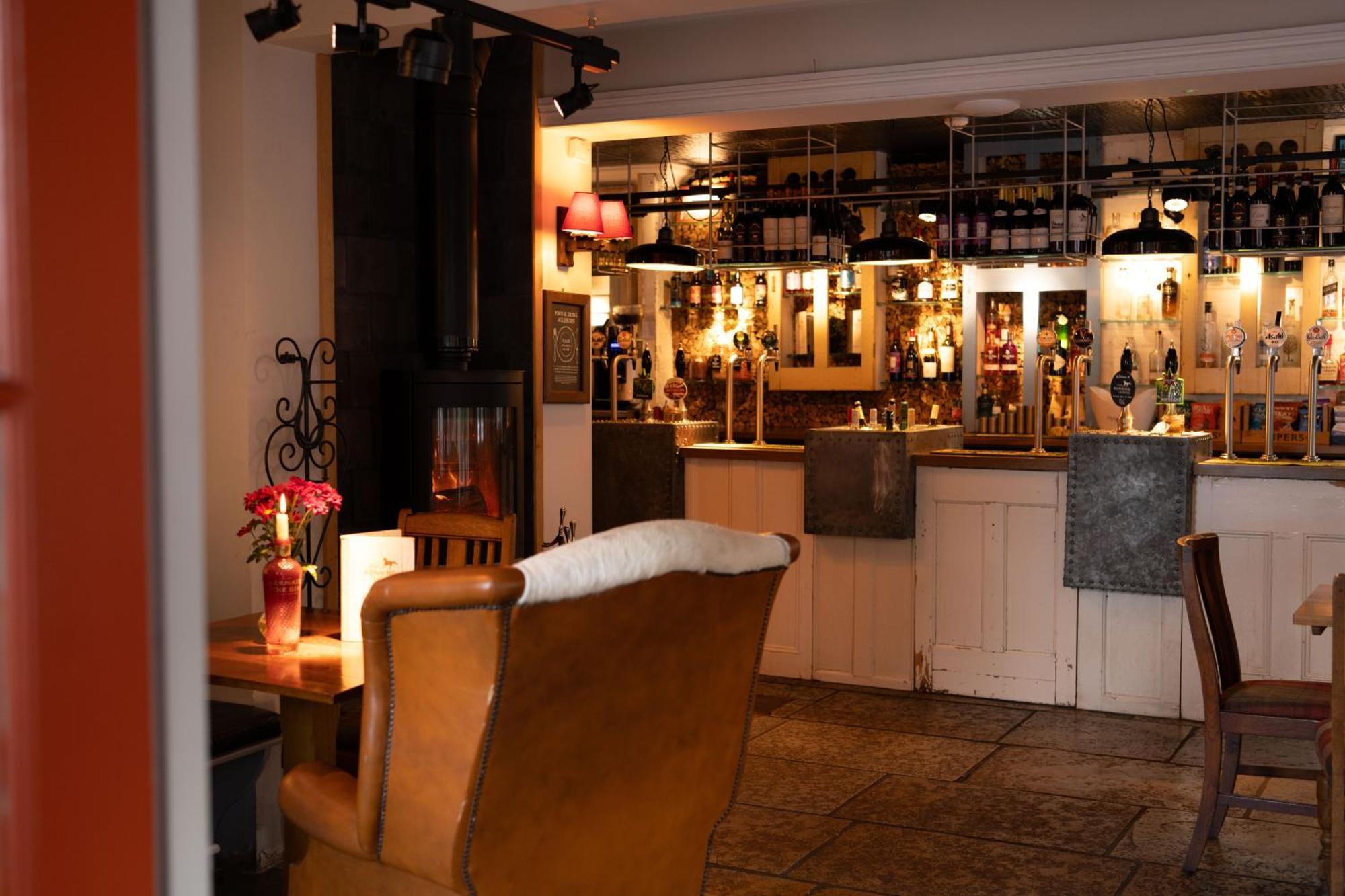 The Running Horse Hotel Winchester Exterior photo